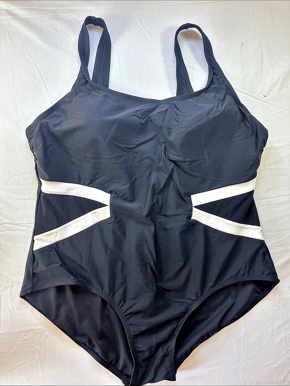 Catalina One-Piece Color Block Swimsuit in Black & White Size 2X